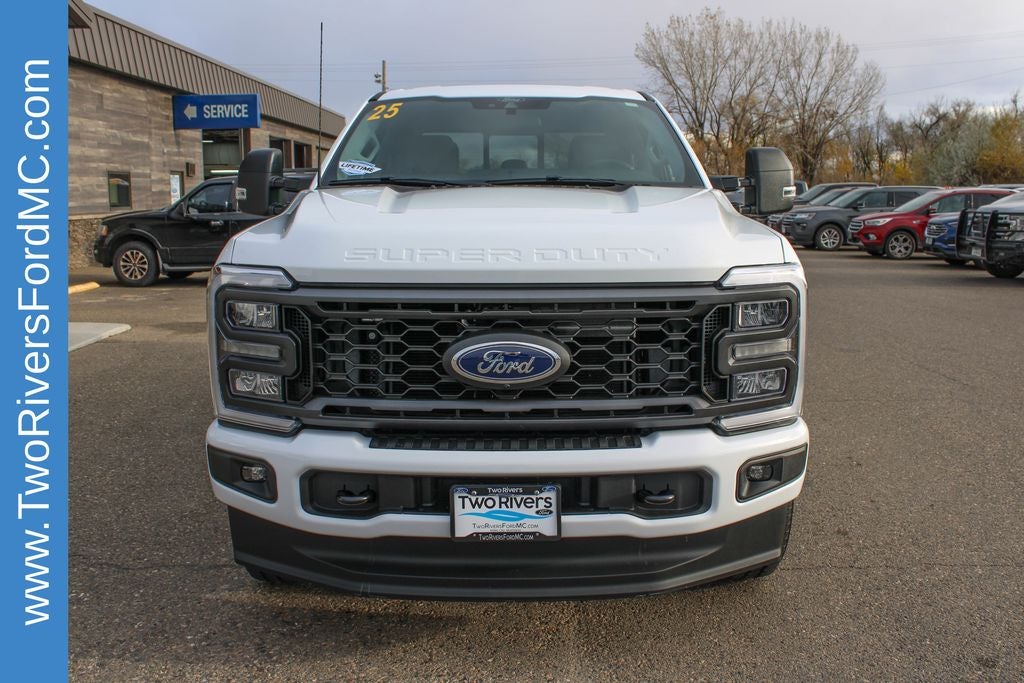 2025 Ford F-350SD — detail view