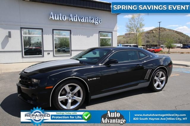 2010 Chevrolet Camaro 2SS in Black — front three-quarter view